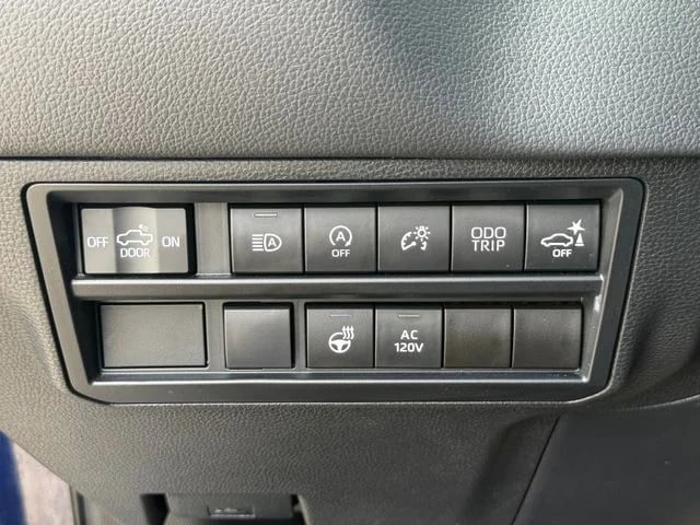 2023 Toyota Tundra - Image 25