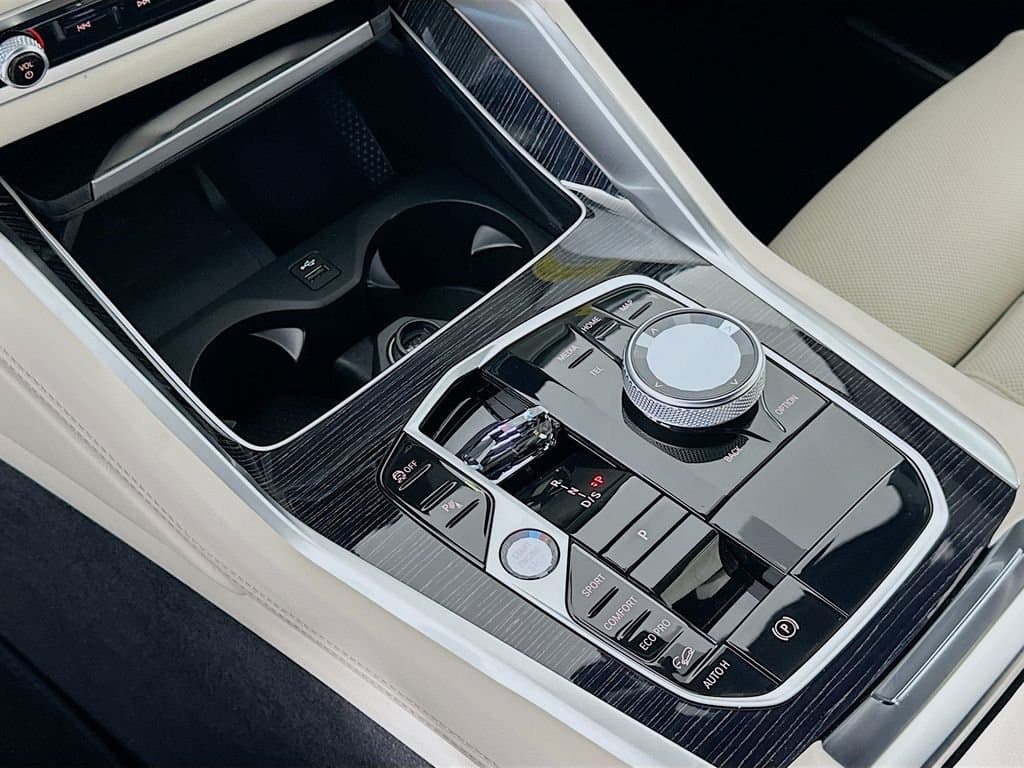 2026 BMW X6 - Image 15