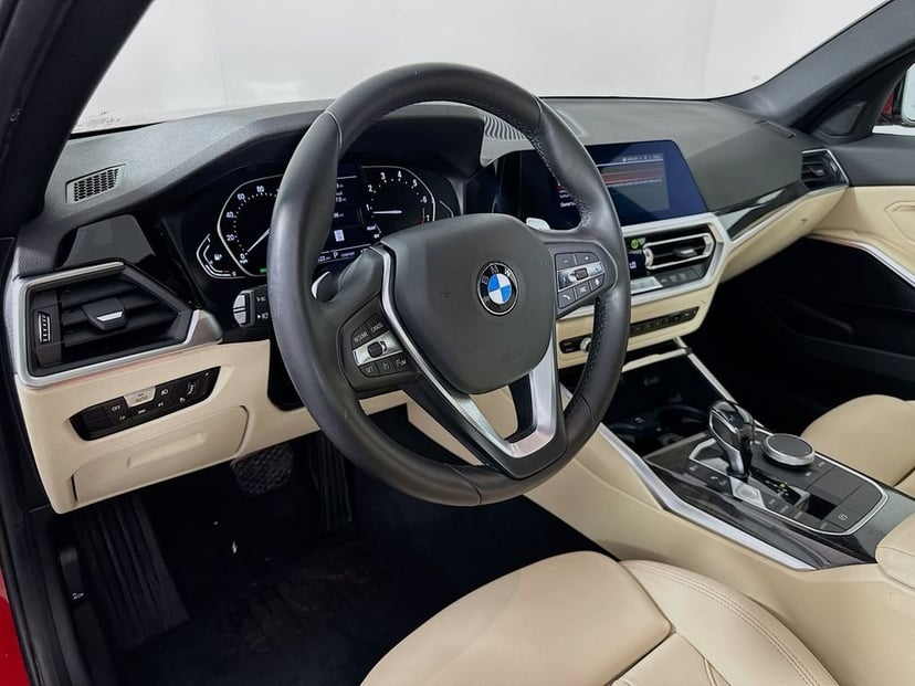 2021 BMW 3 Series - Image 9