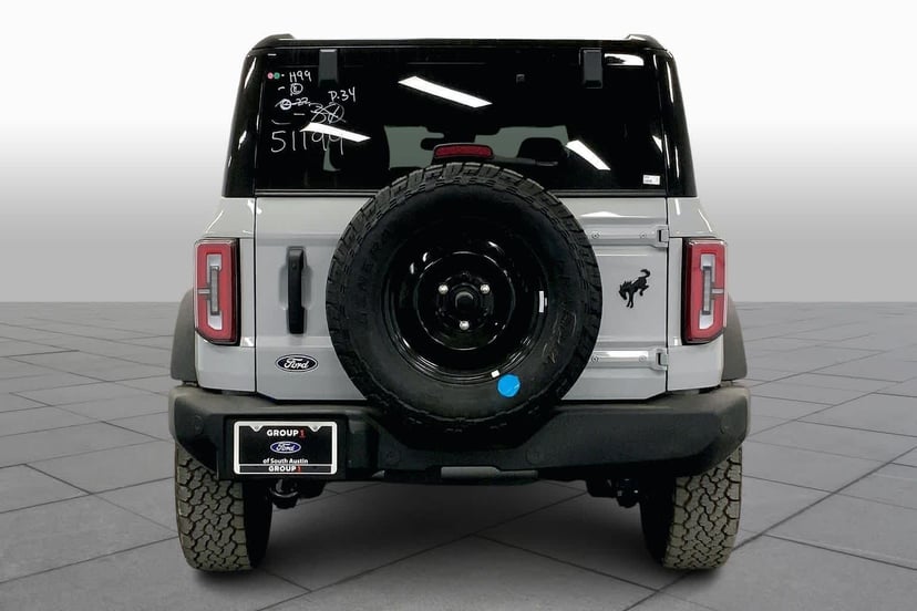 2026 Ford Bronco - Image 3