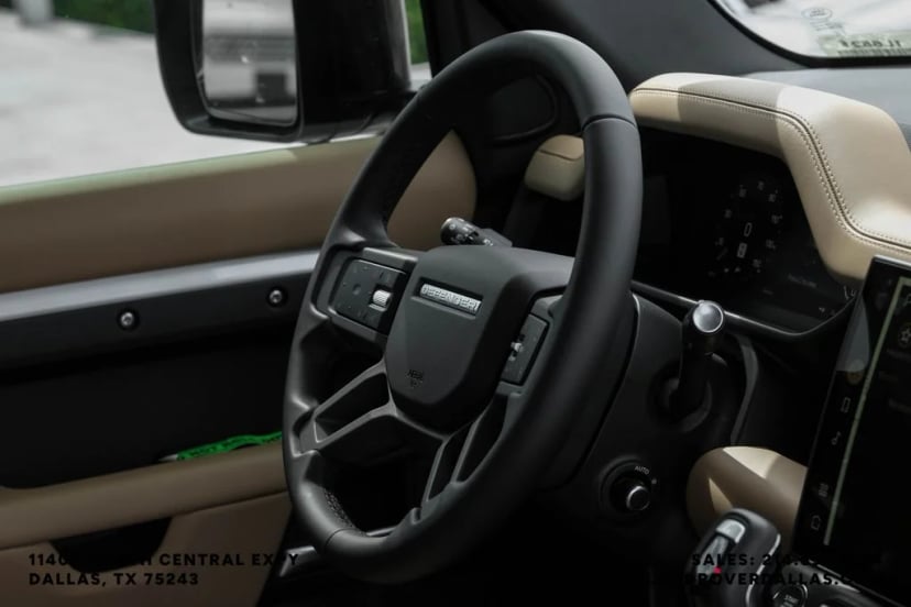 2026 Land Rover Defender 110 - Image 14