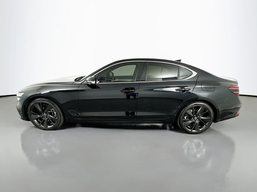 2023 Genesis G70 - Image 8