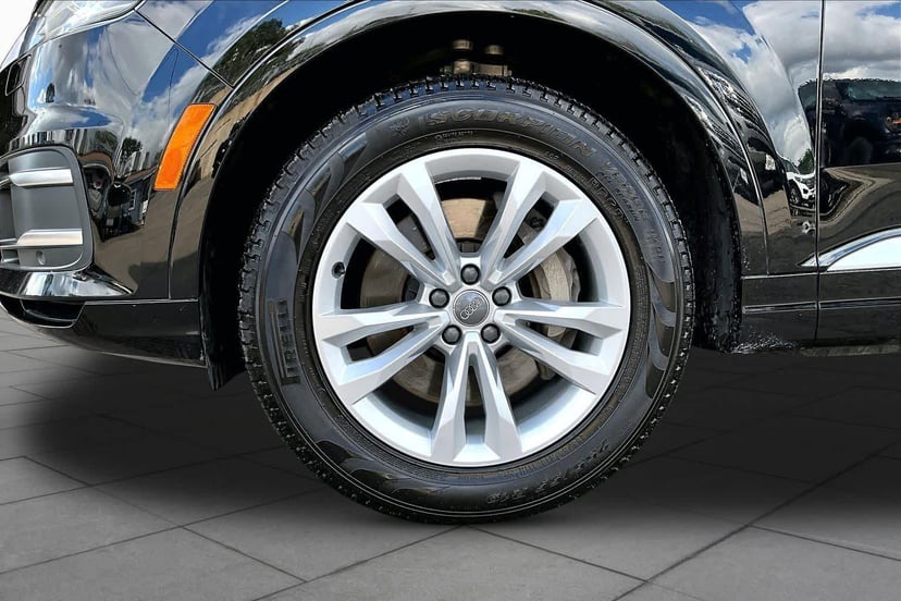 2018 Audi Q7 - Image 11