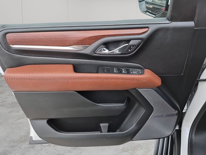 2023 GMC Yukon XL - Image 27