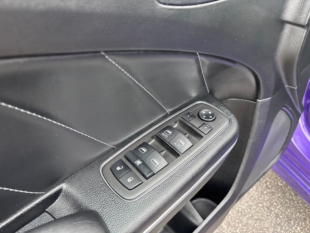 2023 Dodge Charger - Image 25