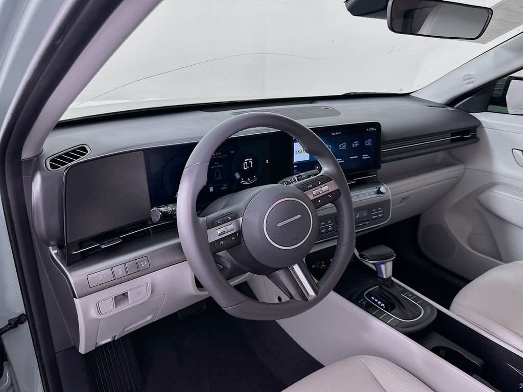 2024 HYUNDAI Kona - Image 10