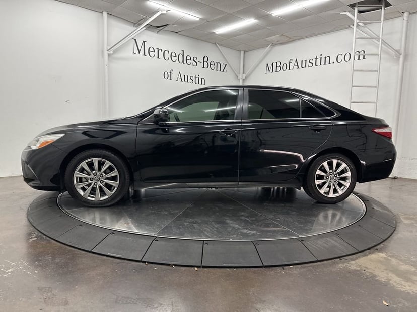 2015 Toyota Camry - Image 4