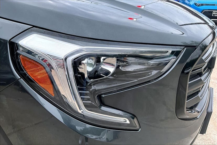 2020 GMC Terrain - Image 26