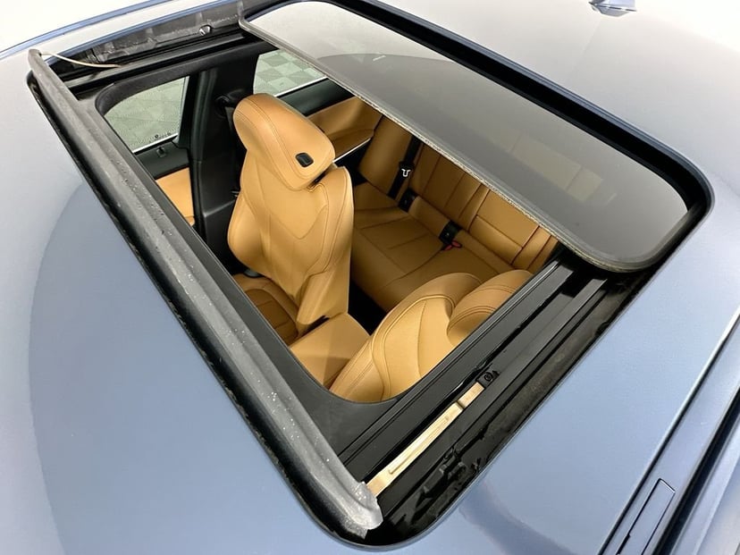 2025 BMW 3 Series - Image 22