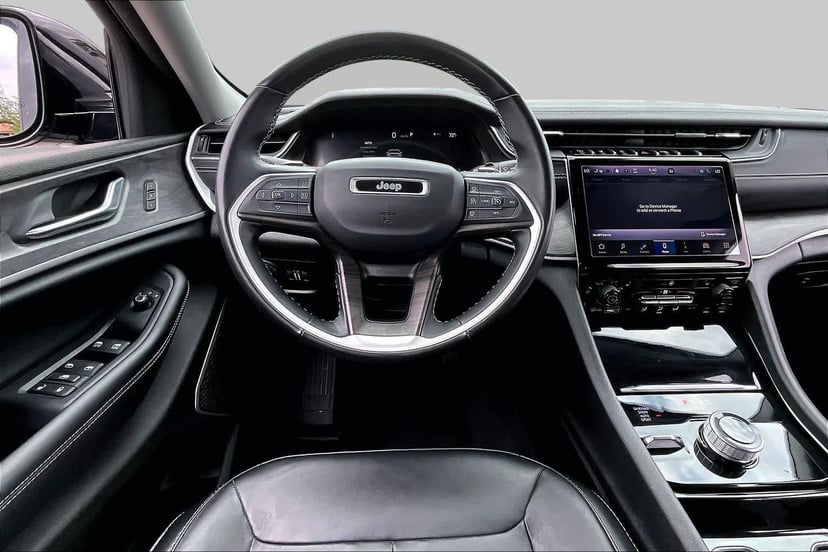 2022 Jeep Grand Cherokee L - Image 6