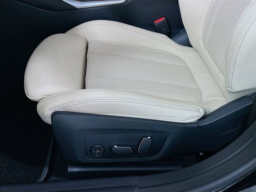 2026 BMW i4 - Image 21