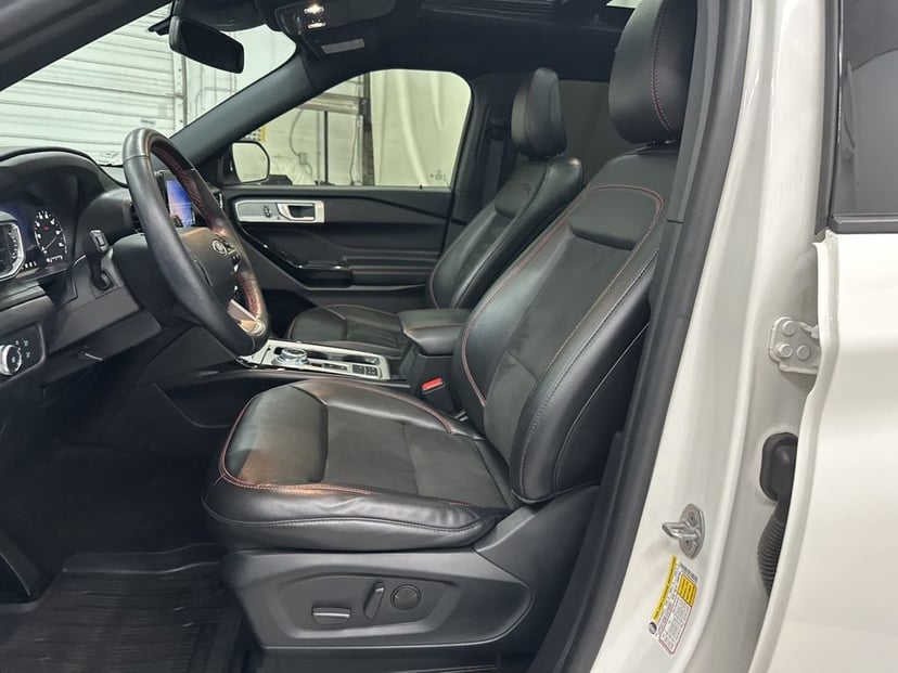2022 Ford Explorer - Image 19