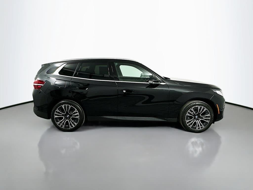 2025 BMW X3 - Image 4