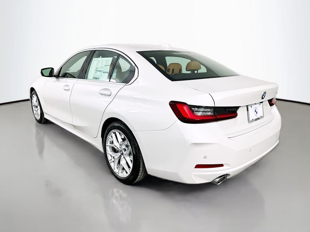 2026 BMW 3 Series - Image 7