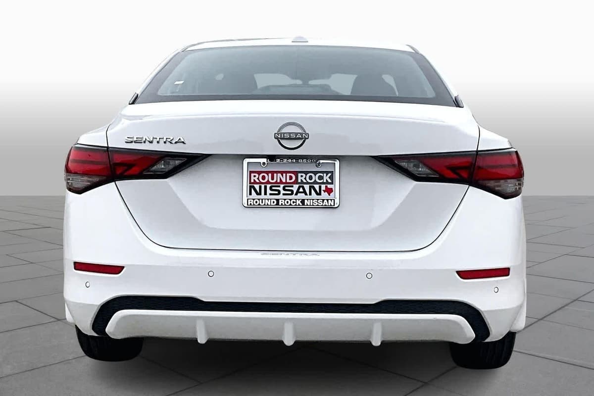 2025 Nissan Sentra - Image 5