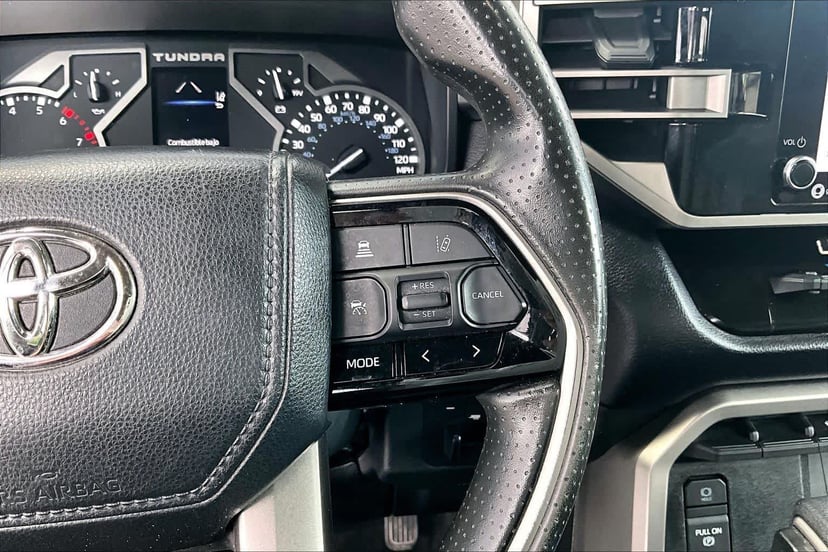 2023 Toyota Tundra - Image 24