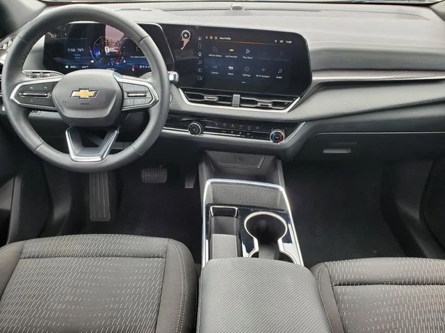 2025 Chevrolet Equinox - Image 17