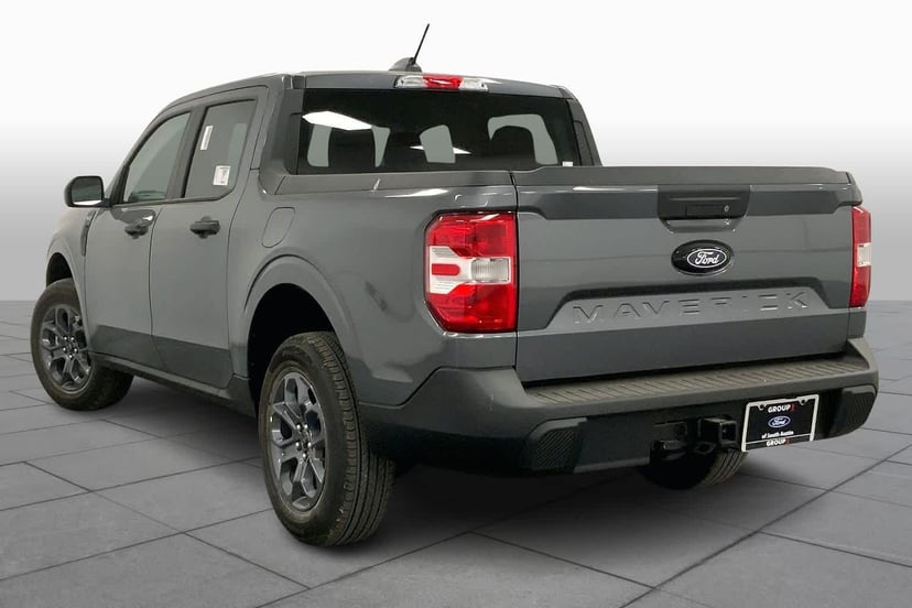 2026 Ford Maverick - Image 11