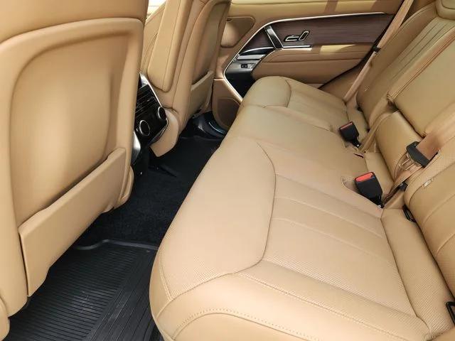 2026 Land Rover Range Rover - Image 29
