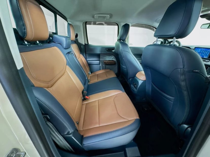 2024 Ford Maverick - Image 32
