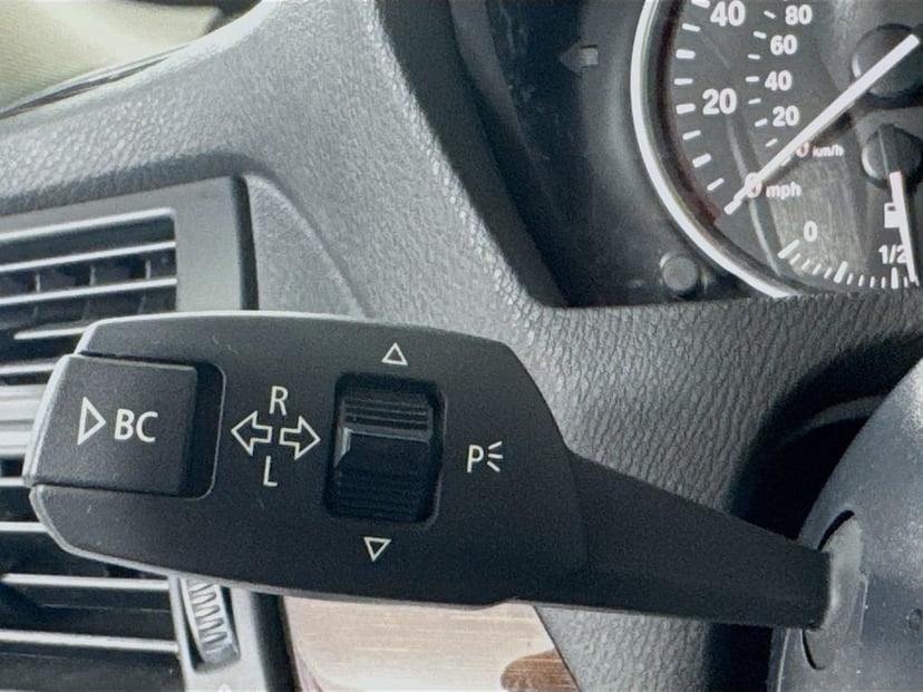 2010 BMW X5 - Image 14