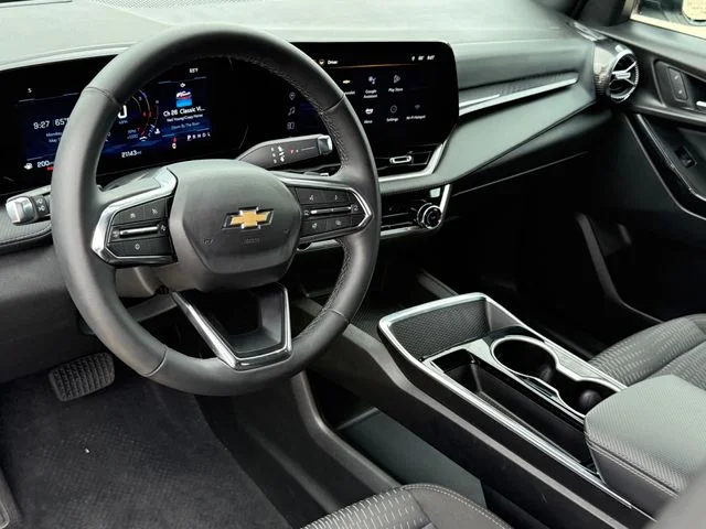 2025 Chevrolet Equinox - Image 8