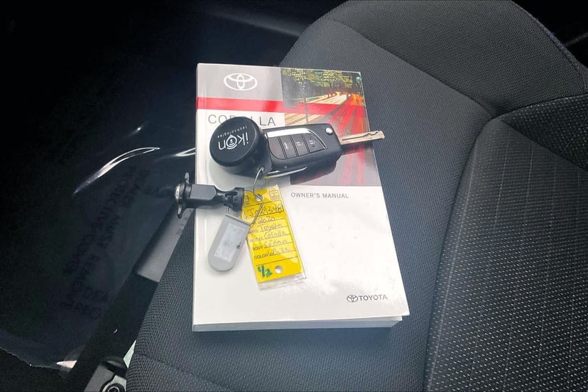 2020 Toyota Corolla - Image 15