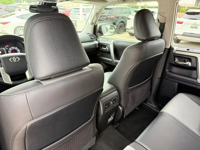 2023 Toyota 4RUNNER - Image 27