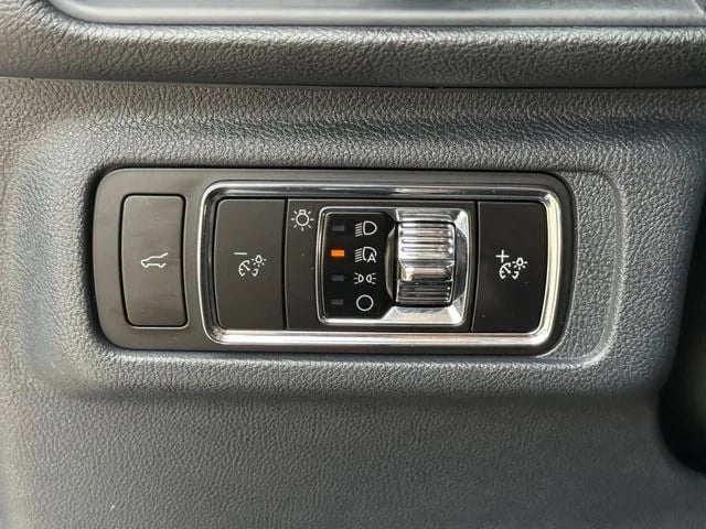 2023 Lincoln Corsair - Image 26