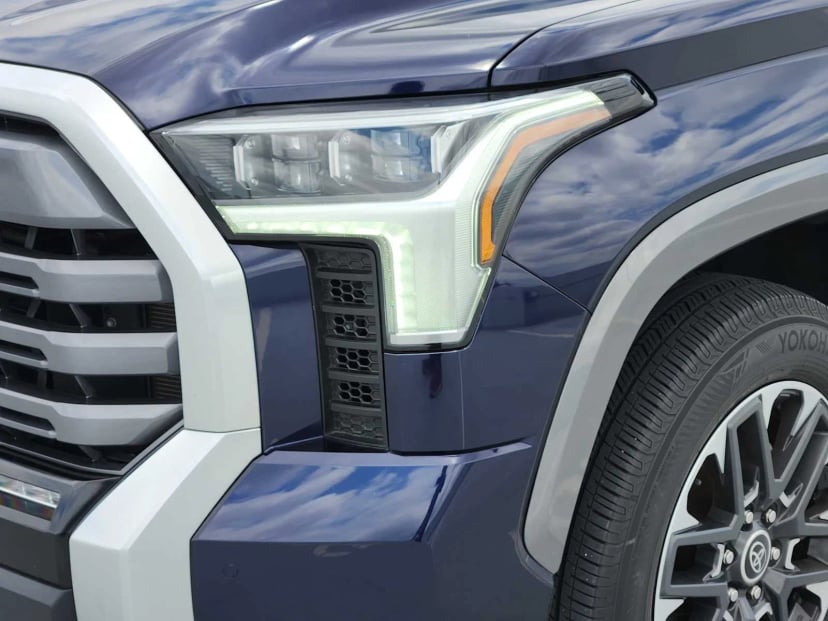 2023 Toyota Tundra - Image 8