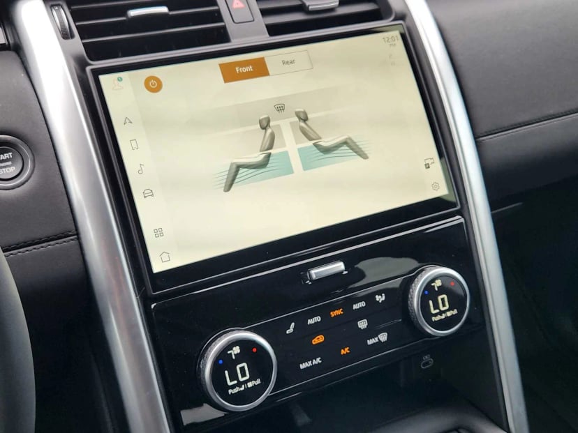 2025 Land Rover Discovery - Image 17