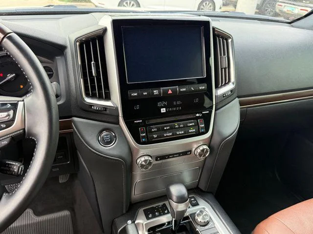 2021 Toyota Land Cruiser - Image 51