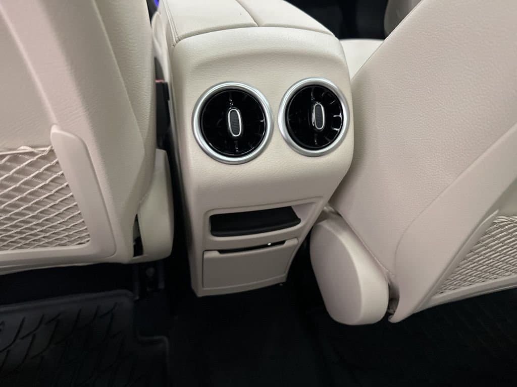 2026 MERCEDES-BENZ GLA - Image 24