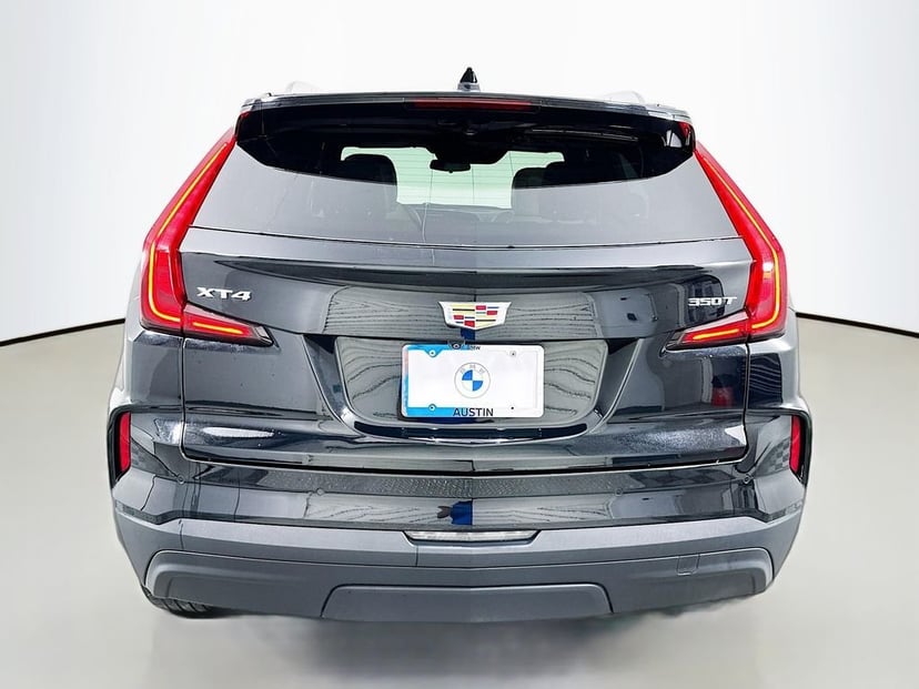 2024 Cadillac XT4 - Image 6