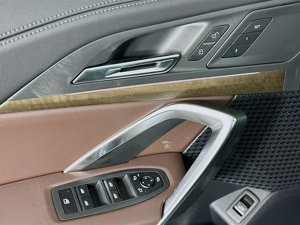 2025 BMW X1 - Image 20