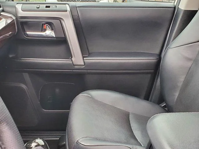 2020 Toyota 4Runner - Image 39