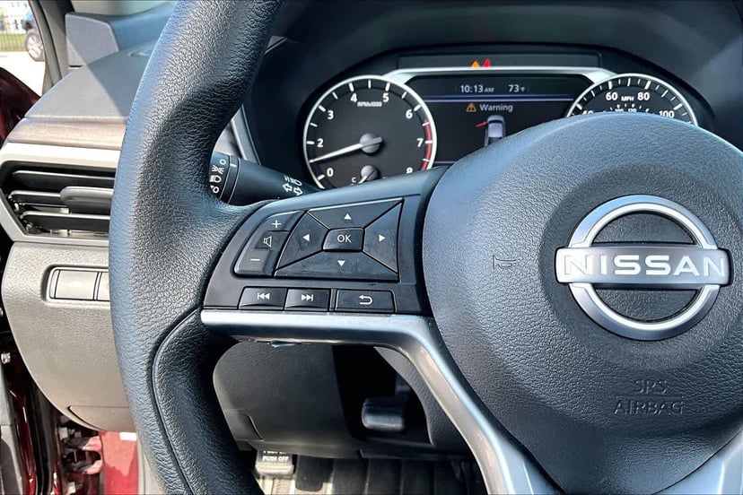 2025 Nissan Altima - Image 24