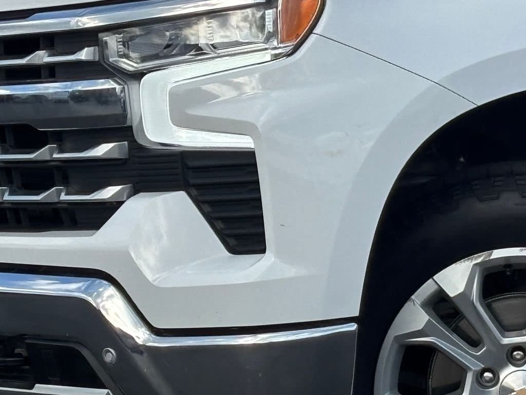 2025 Chevrolet Silverado 1500 - Image 3