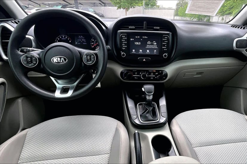2020 Kia Soul - Image 13