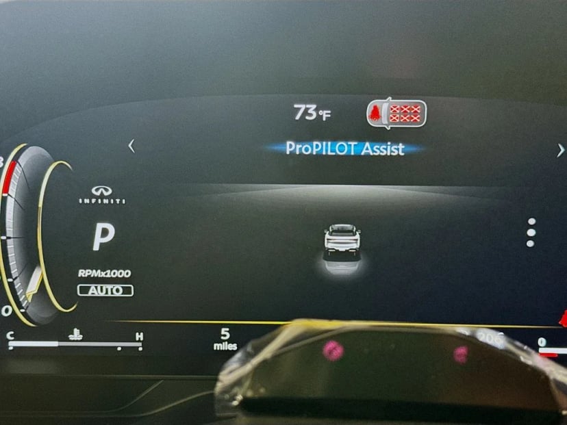 2027 INFINITI QX60 - Image 14