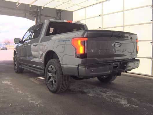 2025 Ford F-150 Lightning - Image 6