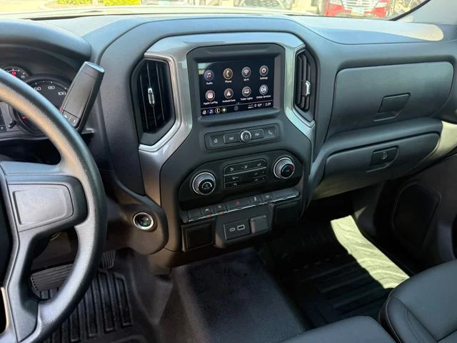 2025 Chevrolet Silverado 1500 - Image 18