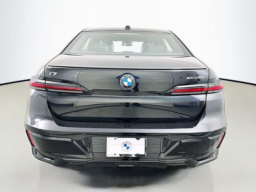2026 BMW i7 - Image 6