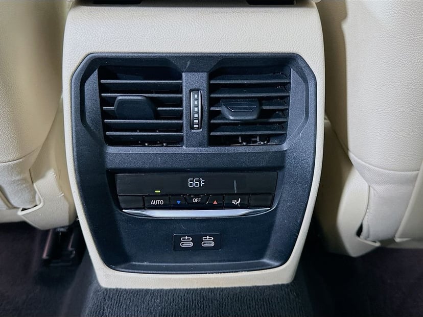 2021 BMW 3 Series - Image 26