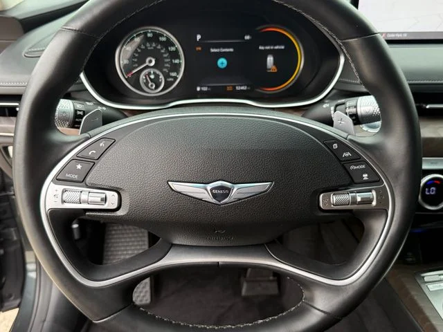 2021 Genesis G80 - Image 15