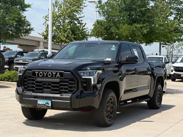2025 Toyota Tundra Hybrid - Image 8