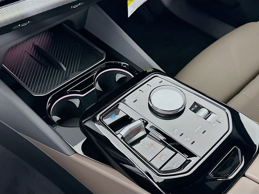2027 BMW i5 - Image 15