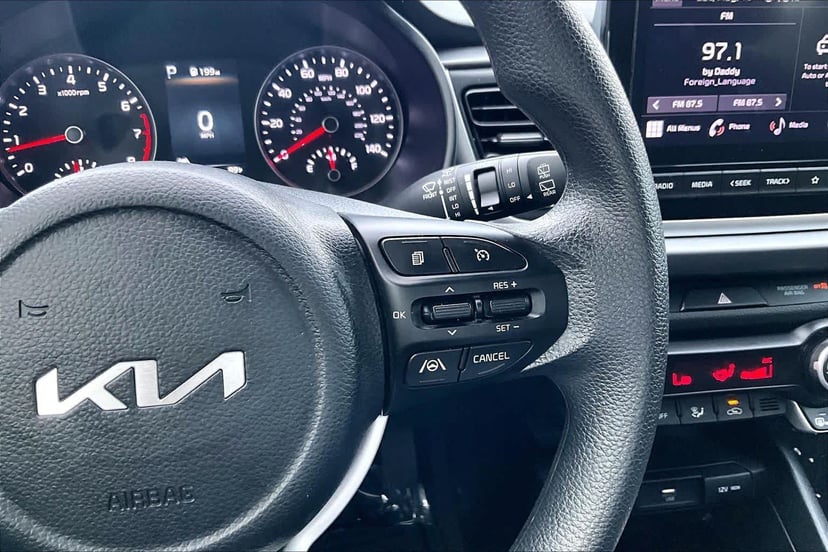 2023 Kia Rio 5-Door - Image 24