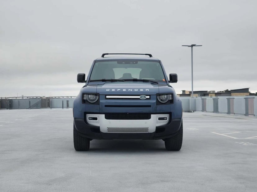 2024 Land Rover Defender - Image 2