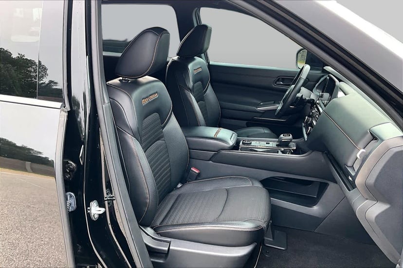 2023 Nissan Pathfinder - Image 9
